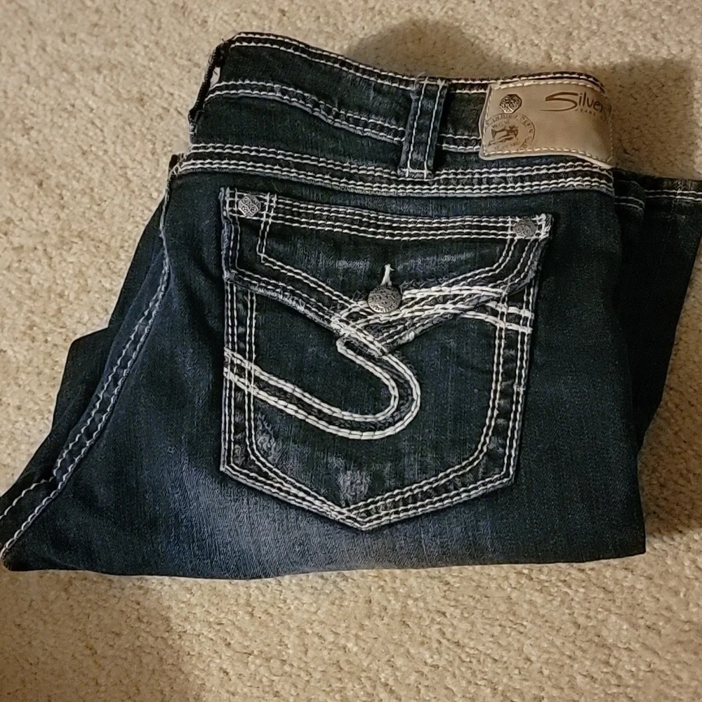 Jeans - Picture 2 of 4